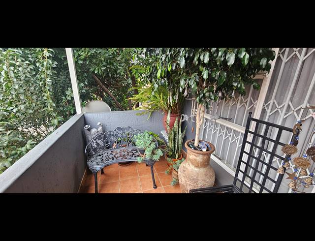 3 BEDROOM TOWNHOUSE FOR SALE IN NEW REDRUTH
